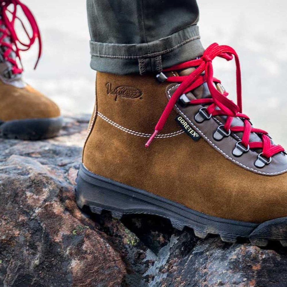 Vasque Sundowner hiking boots